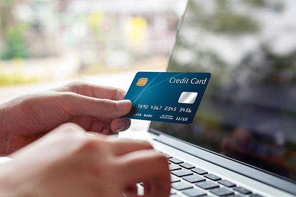 クレジットカードで購入できる商品券を紹介