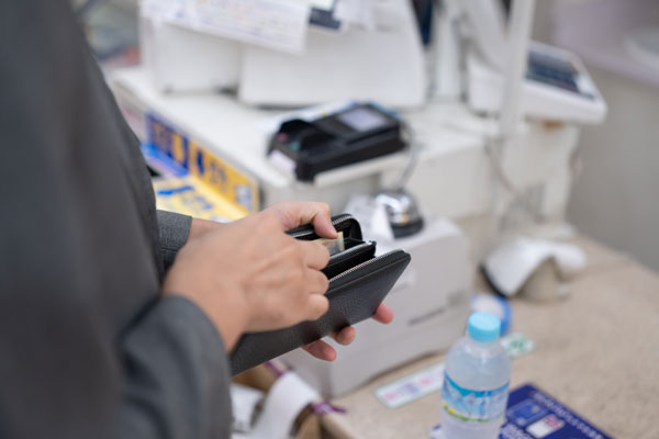 VISAギフトカードはコンビニの買い物をお得にできる