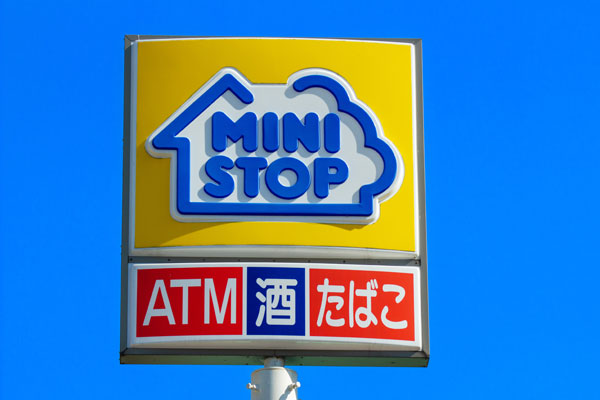 クオカードはミニストップで利用可能？クオカードpayについて紹介