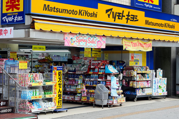 クオカードはドラッグストアで使える？クオカードとQUOカードPayが使える店舗を紹介
